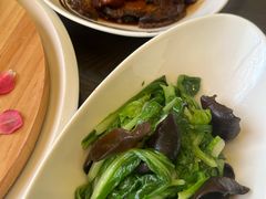 木耳鸡毛菜-雷峰塔·藕香居餐厅