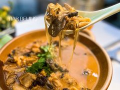 小鸡炖榛蘑-止观小馆·辽河口渔家菜(王府井店)