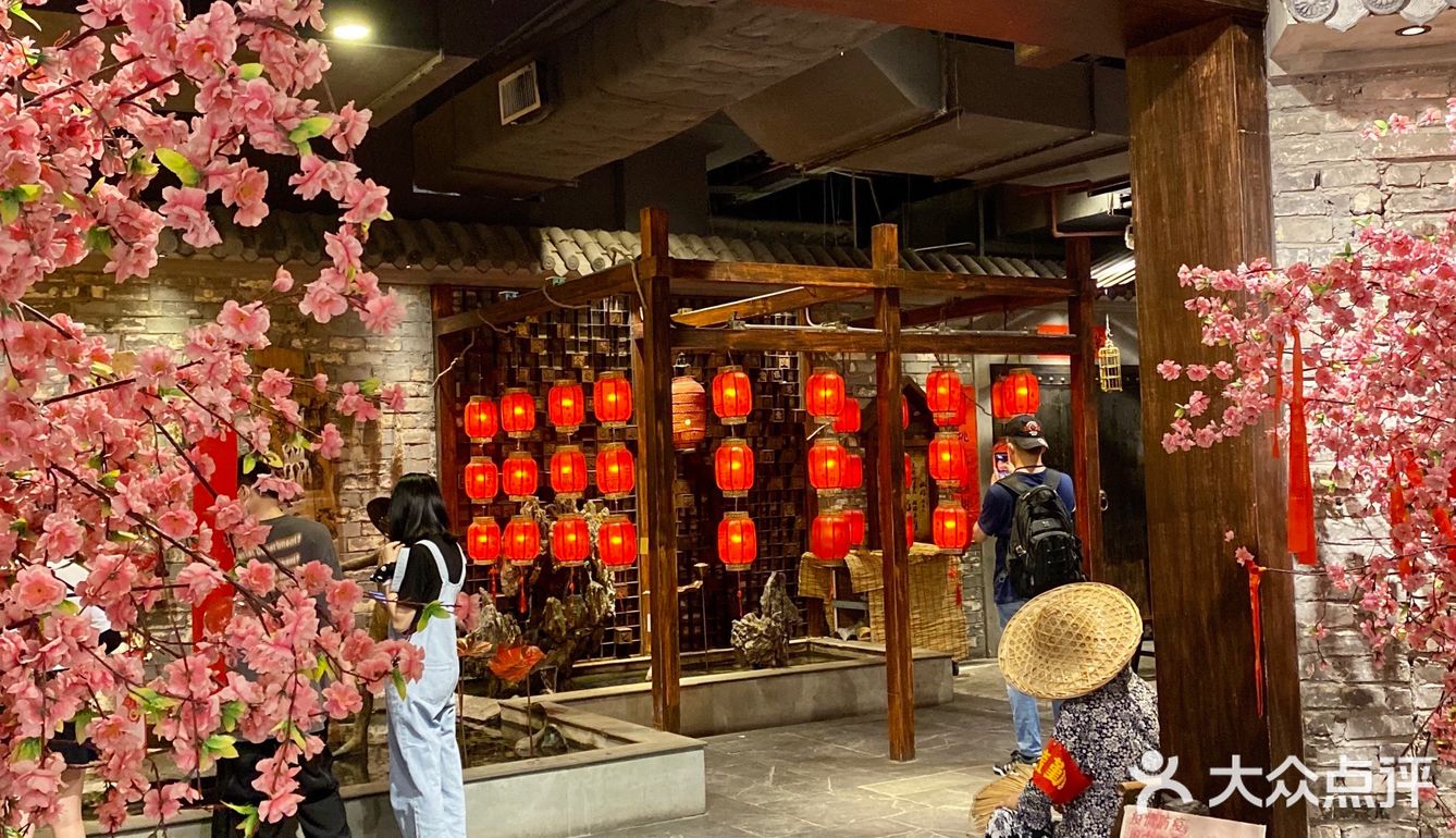 最用心的复古风商场：在旧城里吃喝玩乐