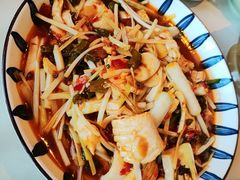 黄喉-龙门阵茶屋川菜馆(武康路店)
