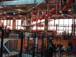 点击看大图 -嗨翻Hi-Fun竞技主题乐园·蹦床团建生日聚会(五棵松华熙店)