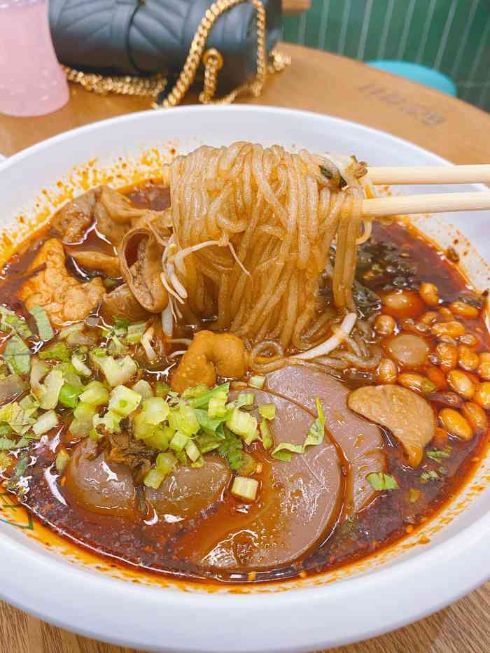 甘食记成都肥肠粉(恒隆广场店)-"#2021年的第46条点评78今年继续加.