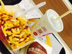 -麦当劳(轻轨曹杨路店)