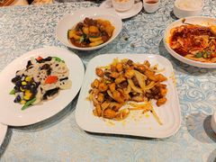 -巴扎美食·新疆菜·西域歌舞表演餐厅(新疆大厦店)