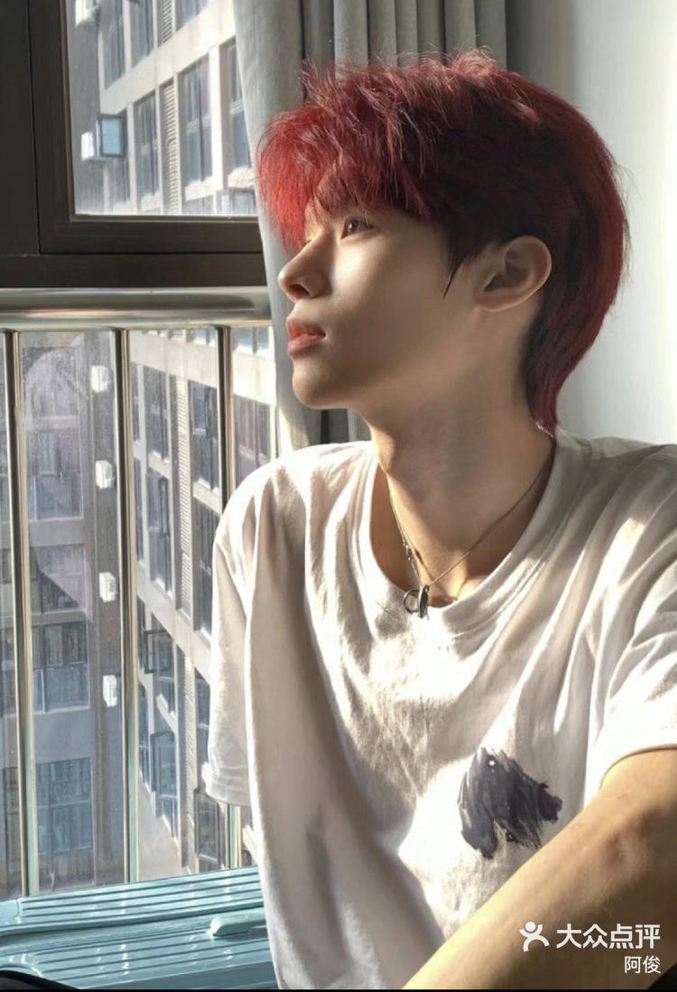 男生海王红发色 发色推荐 海王红