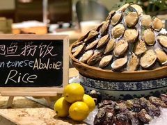 -大中华希尔顿酒店-念自助餐·嗨啤·小龙虾