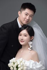 -纪梵希旅拍婚纱摄影(大连总店)