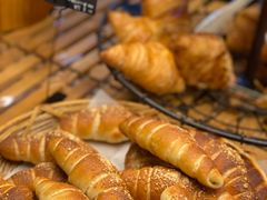 -Dough&Joe团憩(瑞虹天地月亮湾店)