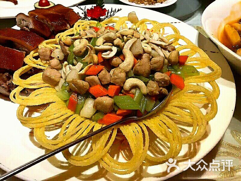 半岛太子酒家雀巢腰果炒肉丁图片-北京粤菜馆-大众点评网