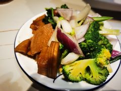 -经典老菜坊·开封灌汤包(火车站店)