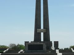 -唐山抗震纪念碑广场