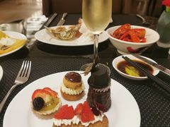 -圣丰索菲特·2 On 988 Café 自助餐厅