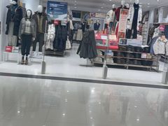 -优衣库(上海金桥国际商业广场店)