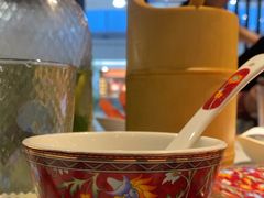 -尚尚仙·酸汤猪手·猪肚鸡火锅(华联万柳购物中心店)