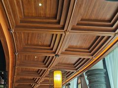 -八府香鸭·啫啫煲(华山路店)