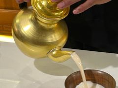 -黑青稞庄园·新式藏餐·牦牛肉汤锅(新都桥店)