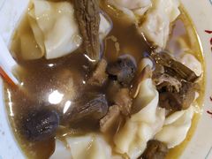 松茸鸡汤抄手-八二小区抄手(龙湖上城天街店)