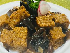 -鹿港小镇经典老上海菜(长乐路店)