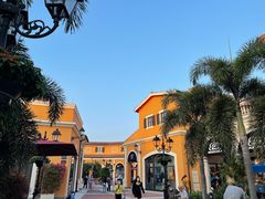 -佛罗伦萨小镇广佛名品奥特莱斯(疏港路店)