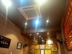 -谢老五跷脚牛肉·非遗传承店