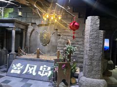 -暴风岛沉浸式体验馆(百联世纪店)
