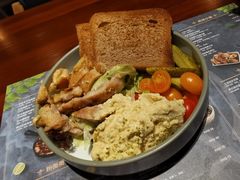 秘制鸡扒全麦吐司-ATLAS COFFEE(雅居乐中心店)