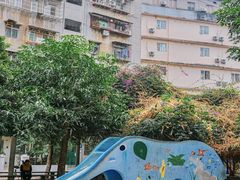 -荔湾区图书馆(周门馆)