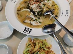 -渔语鱼酸菜鱼新川菜(来福士店)
