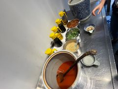 -包整·丝娃娃(一览甲秀楼风景店)