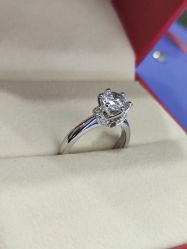 -威德钻石-克拉钻大本营(南京东路店)