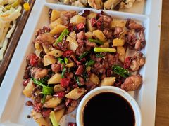 -隔壁老王·家常云南菜(花巷店)