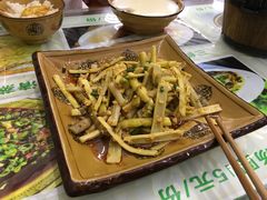 凉拌剑笋-君华饭店·腊排铜火锅