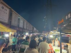 -中环花鸟鱼虫市场