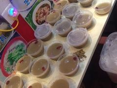 -爆炸头阿姨小四川正宗川味小吃(无任何分店)