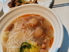 -珠海拱北口岸智选假日酒店