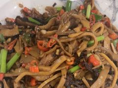 -湖南人家湘菜馆(镇江路店)