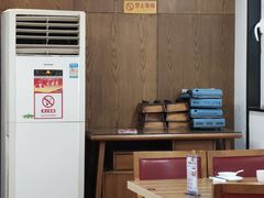-九头鹰家宴(岳家嘴店)
