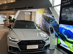 -深圳锦龙奥迪4S店(前海店)