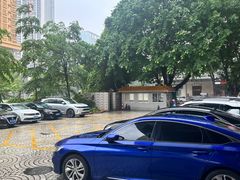 -桔子酒店(深圳东门湖贝地铁站店)