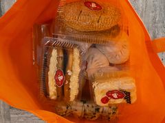 -白玉兰食品甜凤店(合生汇店)