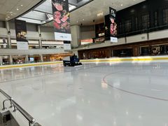 -冰纷万象滑冰场(深圳万象城店)