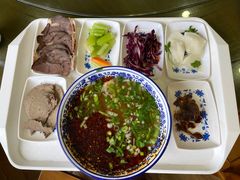 -吾穆勒蓬灰牛肉面·清真(北滨河中路店)