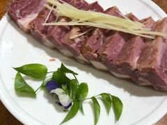 厚切镇江肴肉-苏小柳手作点心(控江旭辉分院)