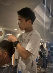 -苏豪路易士·嘉玛发廊