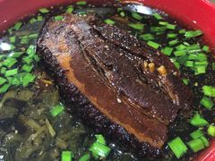 -小龙大肉面馆