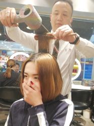 -时尚殿堂明星门店