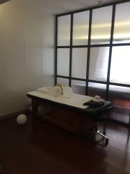 -Mamom club 慢会所(爱丁堡店)