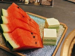 -铭牛烧肉·和牛海鲜自助(高新月牙湖店)