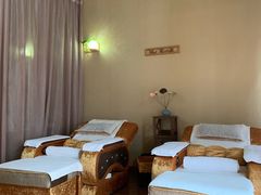 -耳语轻风专业采耳馆(古北花世界商业广场店)