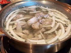 -喃喃椰·糟粕醋·椰子鸡火锅(七堡花园店)